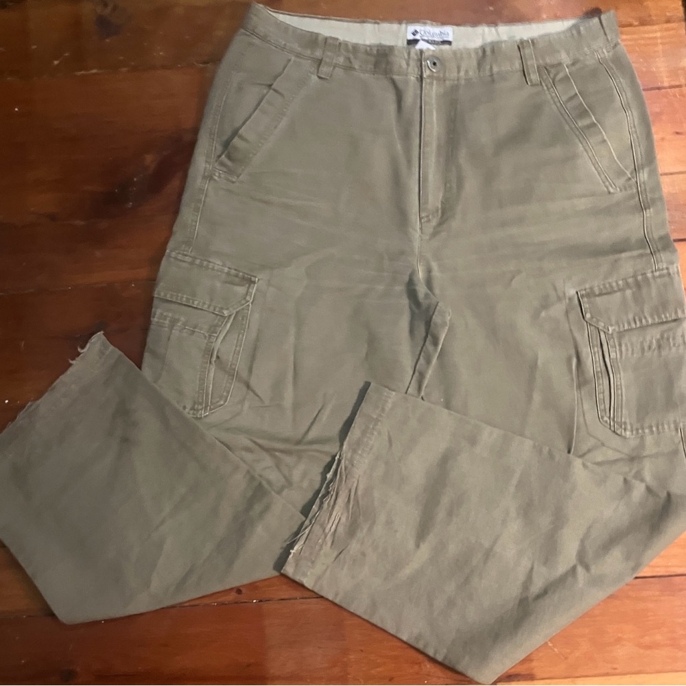 Columbia Men's Khaki Cargo Pants, Size 38
